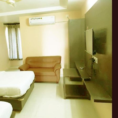 Vishnu Residency Mancherial Mancheral Exterior photo